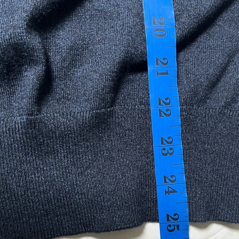 Dark Navy Silk Cotton Cashmere V-Neck‎ Sweater Banana Republic Small